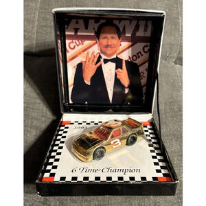 Dale Earnhardt #3 GM Goodwrench 1/64 Gold 6 Time Champion Super Star Awards